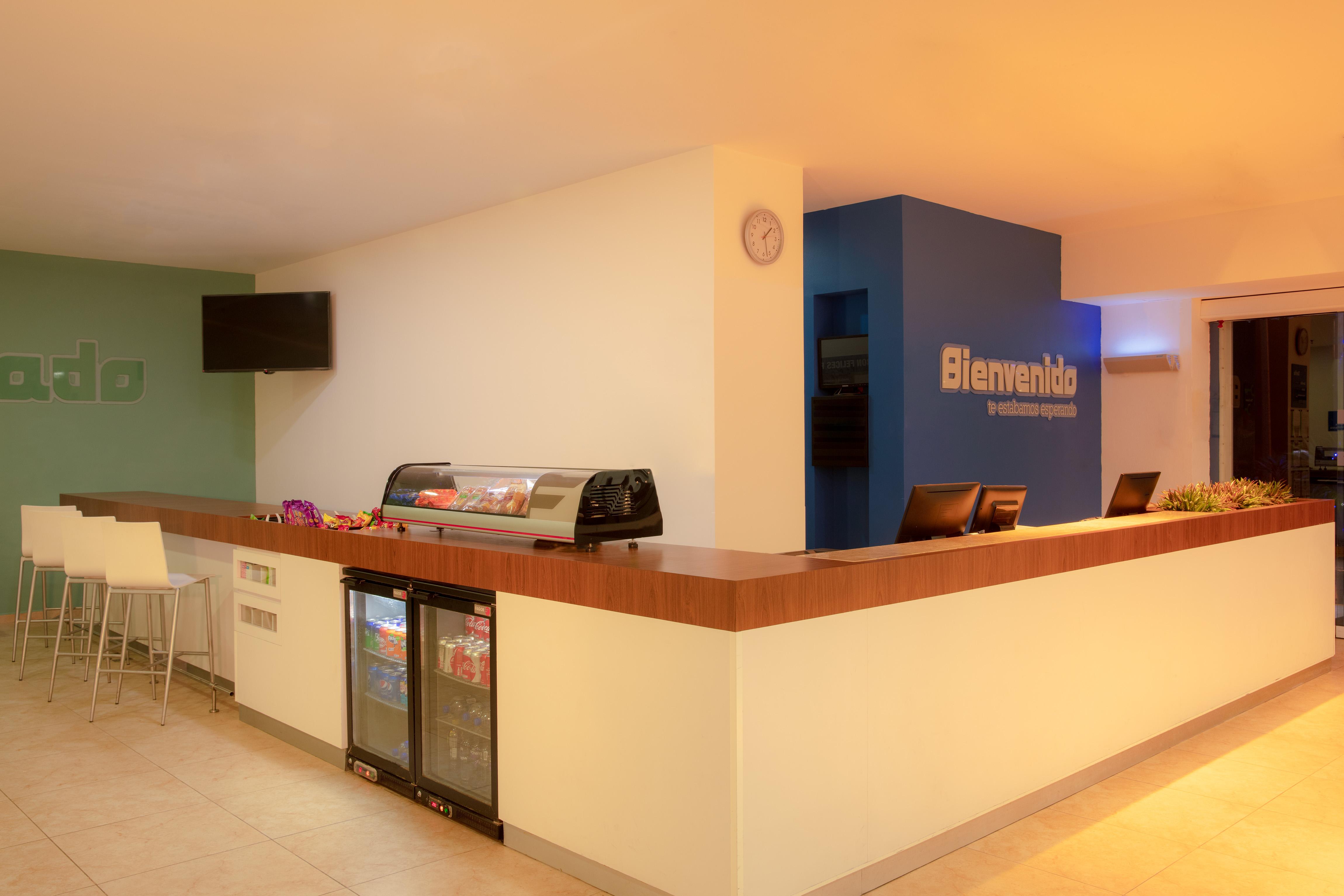 One Cancun Centro Экстерьер фото