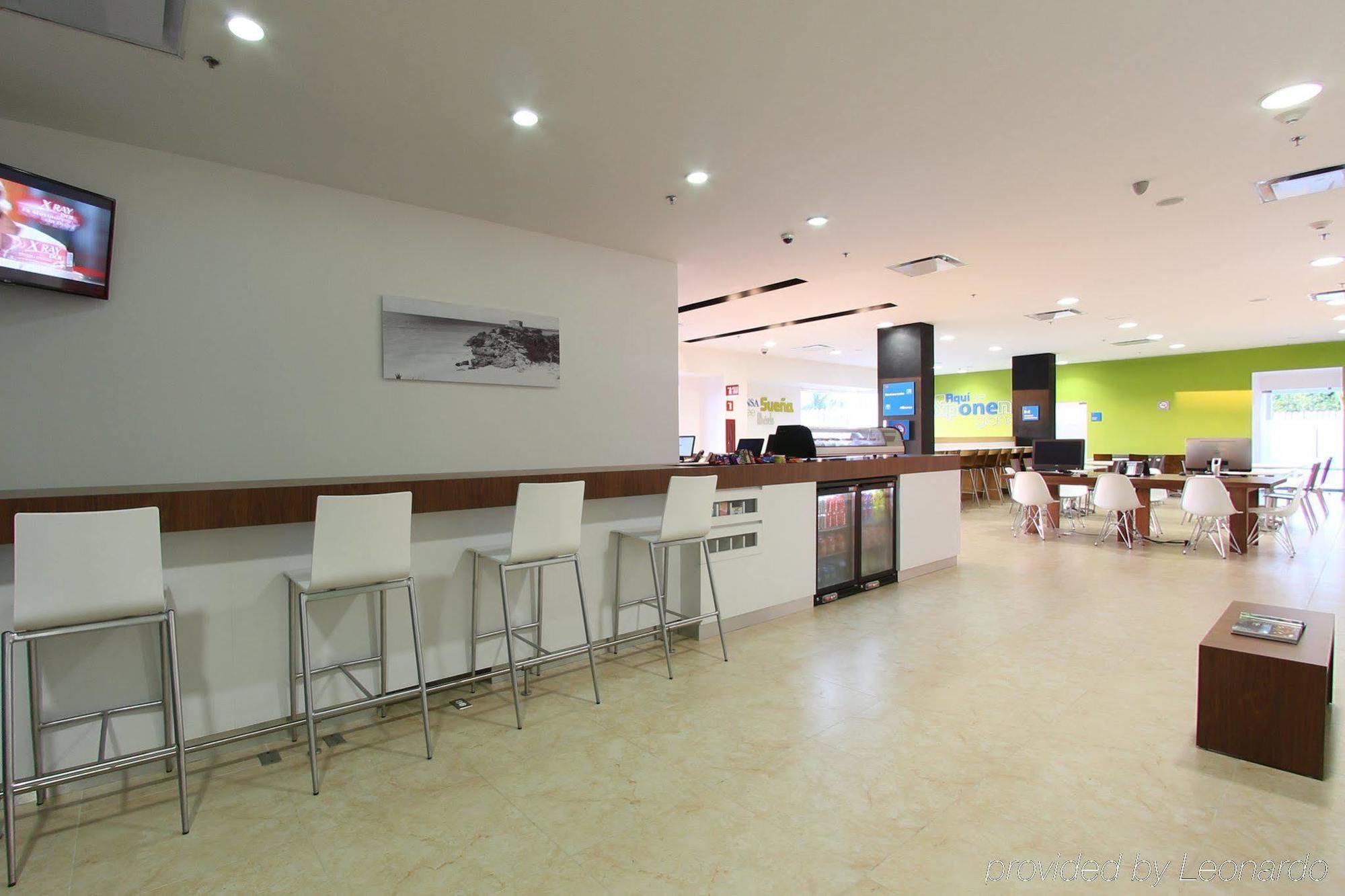 One Cancun Centro Экстерьер фото