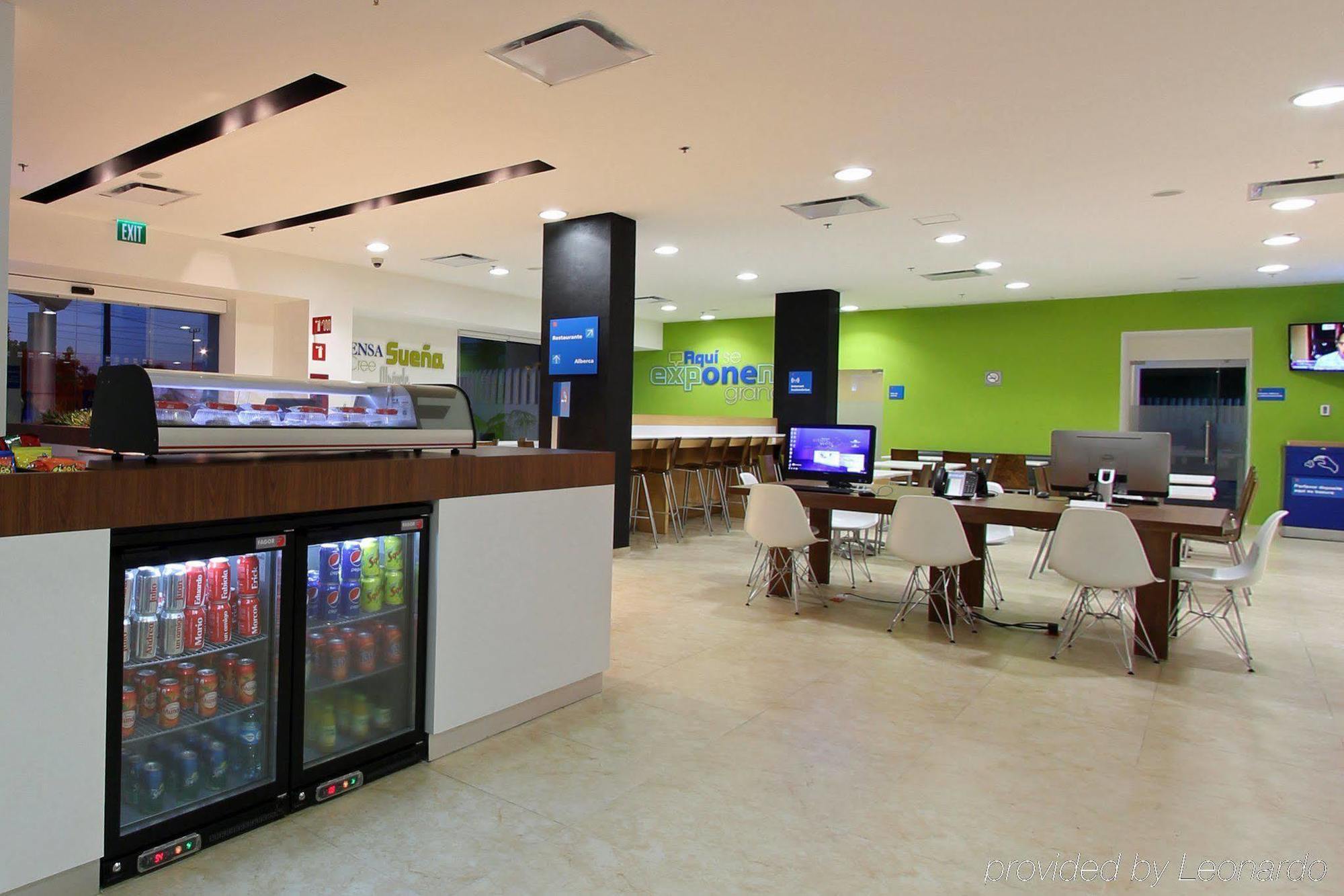 One Cancun Centro Экстерьер фото