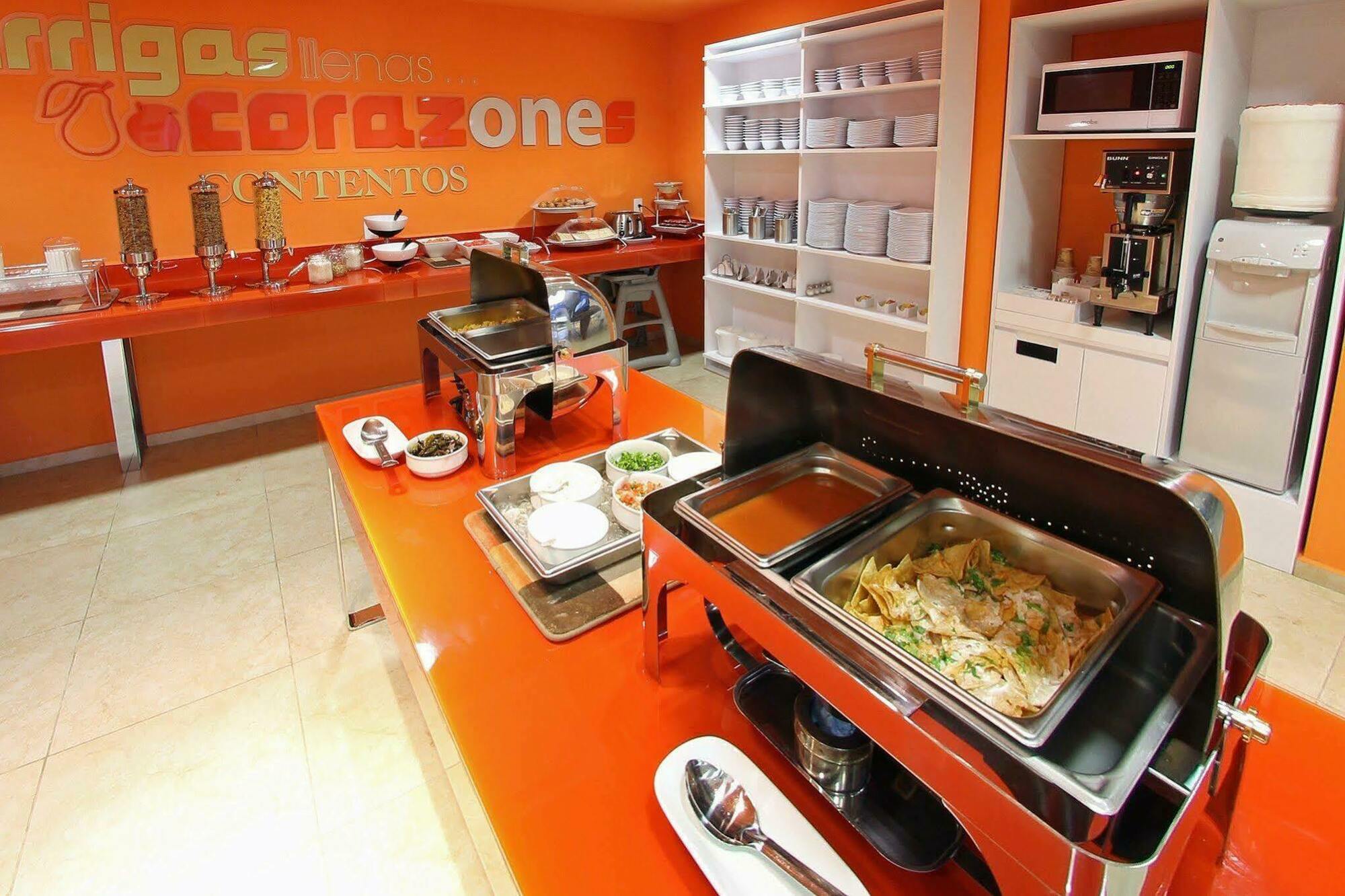 One Cancun Centro Экстерьер фото