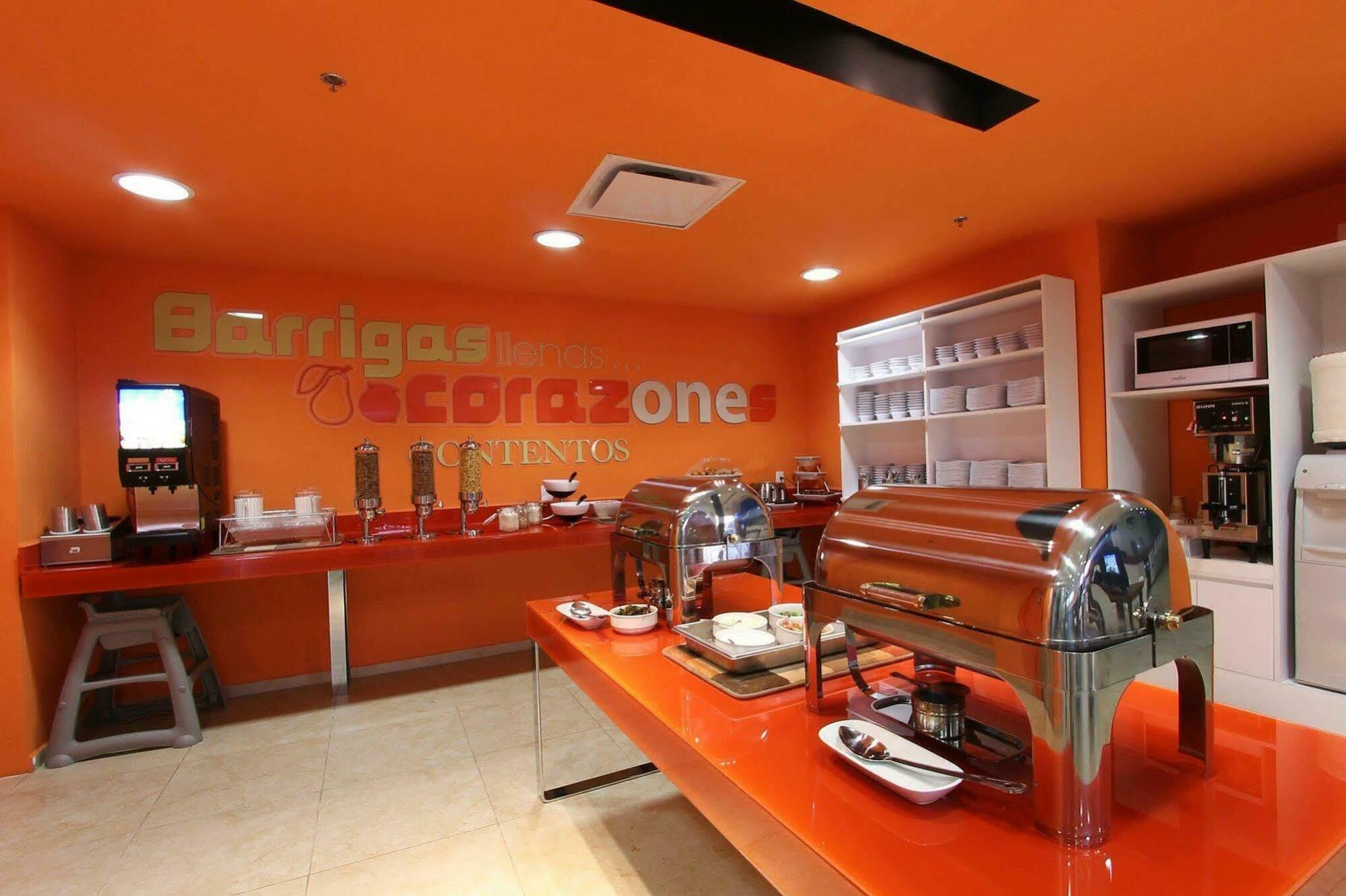 One Cancun Centro Экстерьер фото